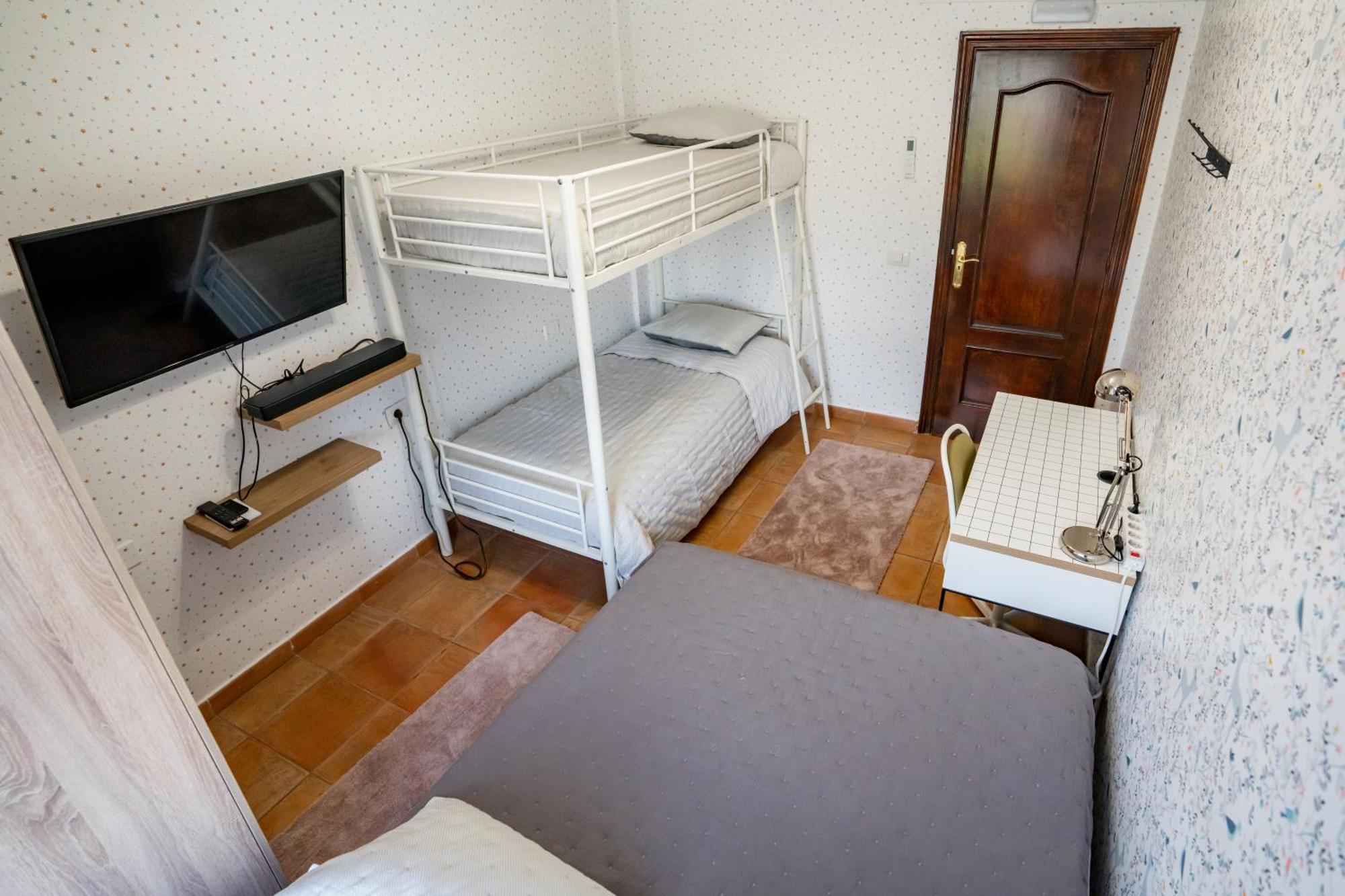 Casa Julio - Alcala Complete Coastal Retreat - Entire Apartment - 3 Min Walk From The Ocean - Shared Entrance With Host Eksteriør billede