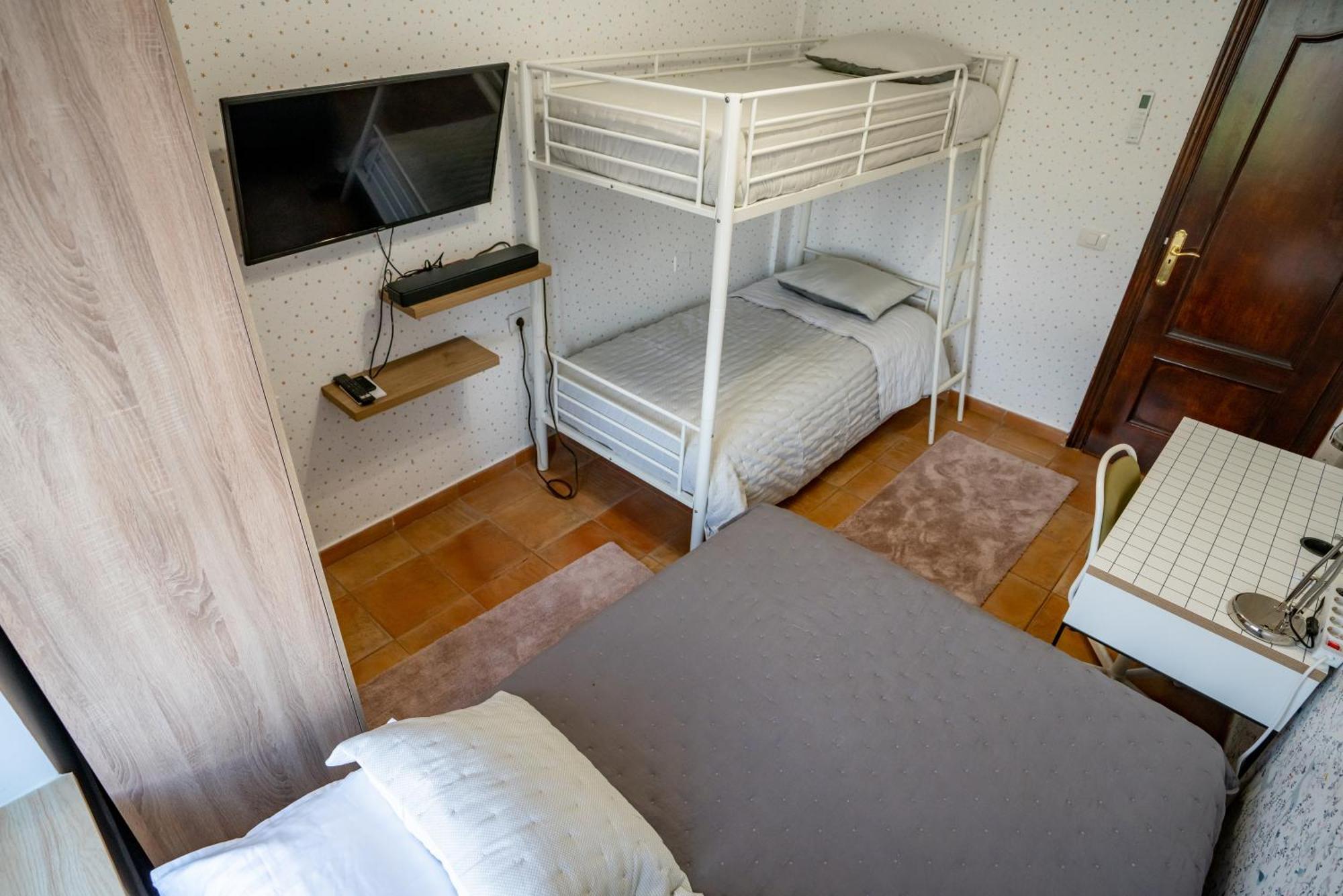 Casa Julio - Alcala Complete Coastal Retreat - Entire Apartment - 3 Min Walk From The Ocean - Shared Entrance With Host Eksteriør billede