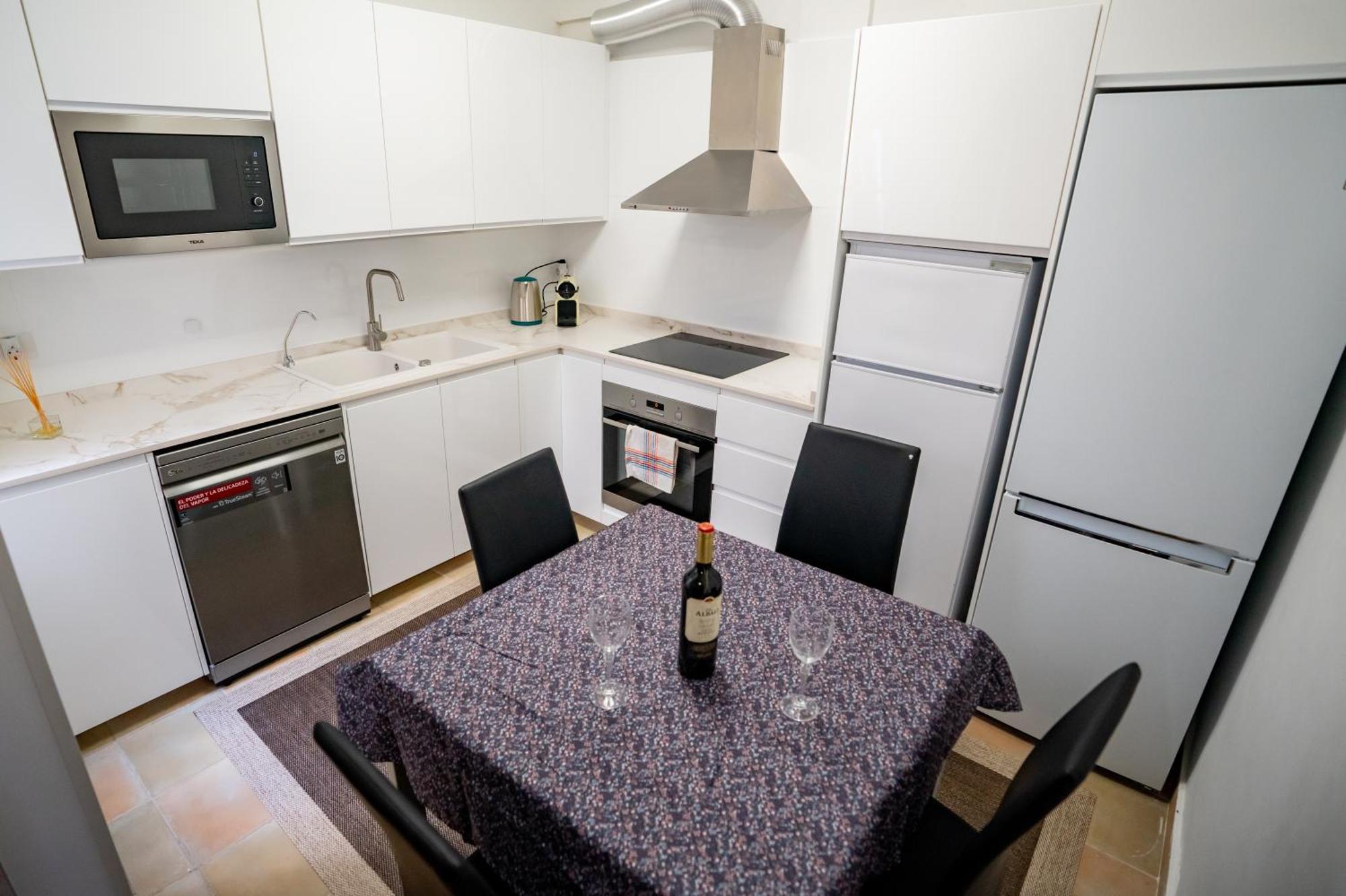 Casa Julio - Alcala Complete Coastal Retreat - Entire Apartment - 3 Min Walk From The Ocean - Shared Entrance With Host Eksteriør billede